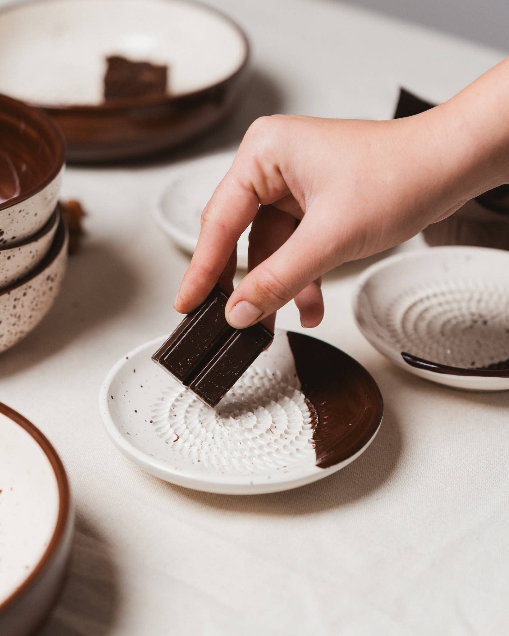 Малка керамична чинийка-ренде Есмералда