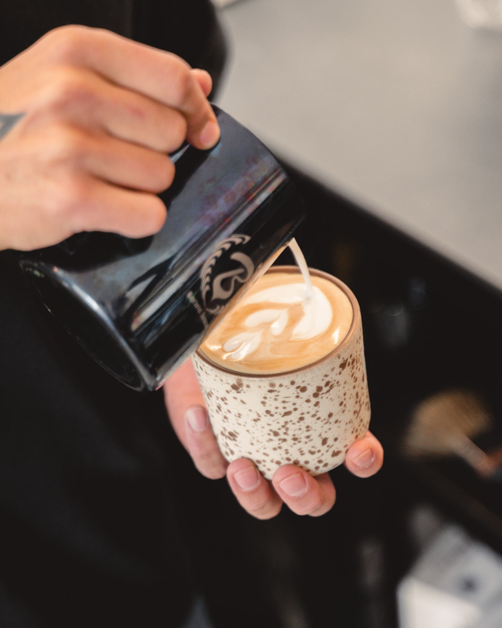 Чаша от каменна керамика Cookie - ръчно изработена в Испания