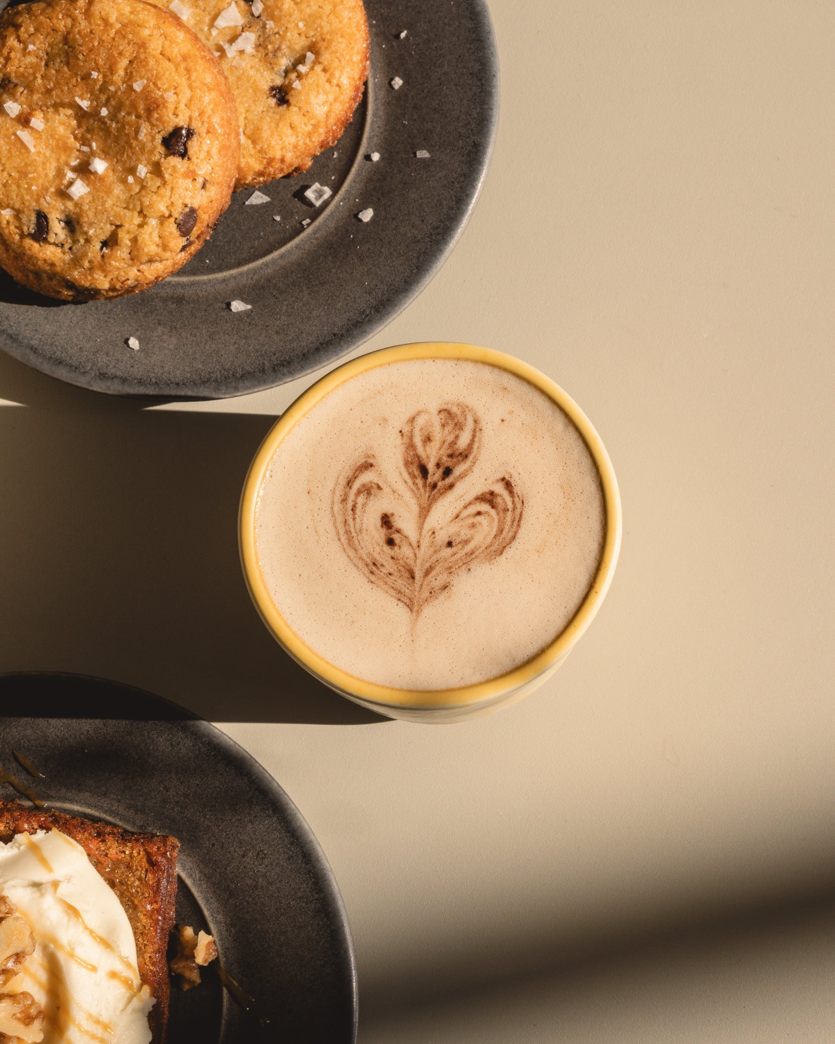 Чаша от каменна керамика Honey - ръчно изработена в Испания