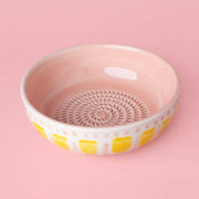 Средна винтидж керамична чинийка-ренде Валентина