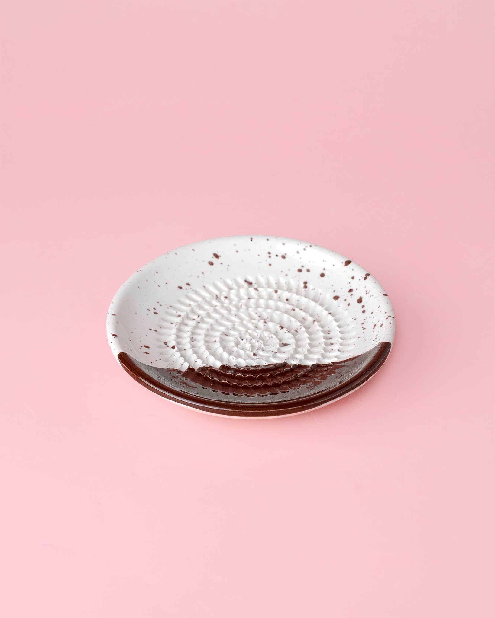 Малка керамична чинийка-ренде Есмералда